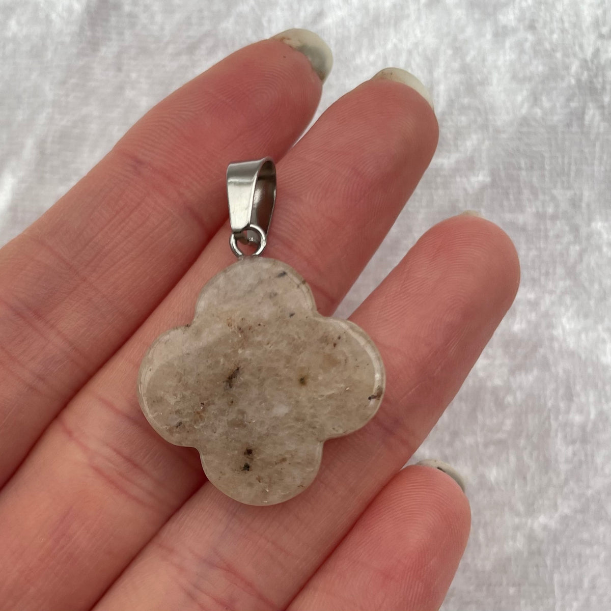 Hematoid Quartz Flower Pendant