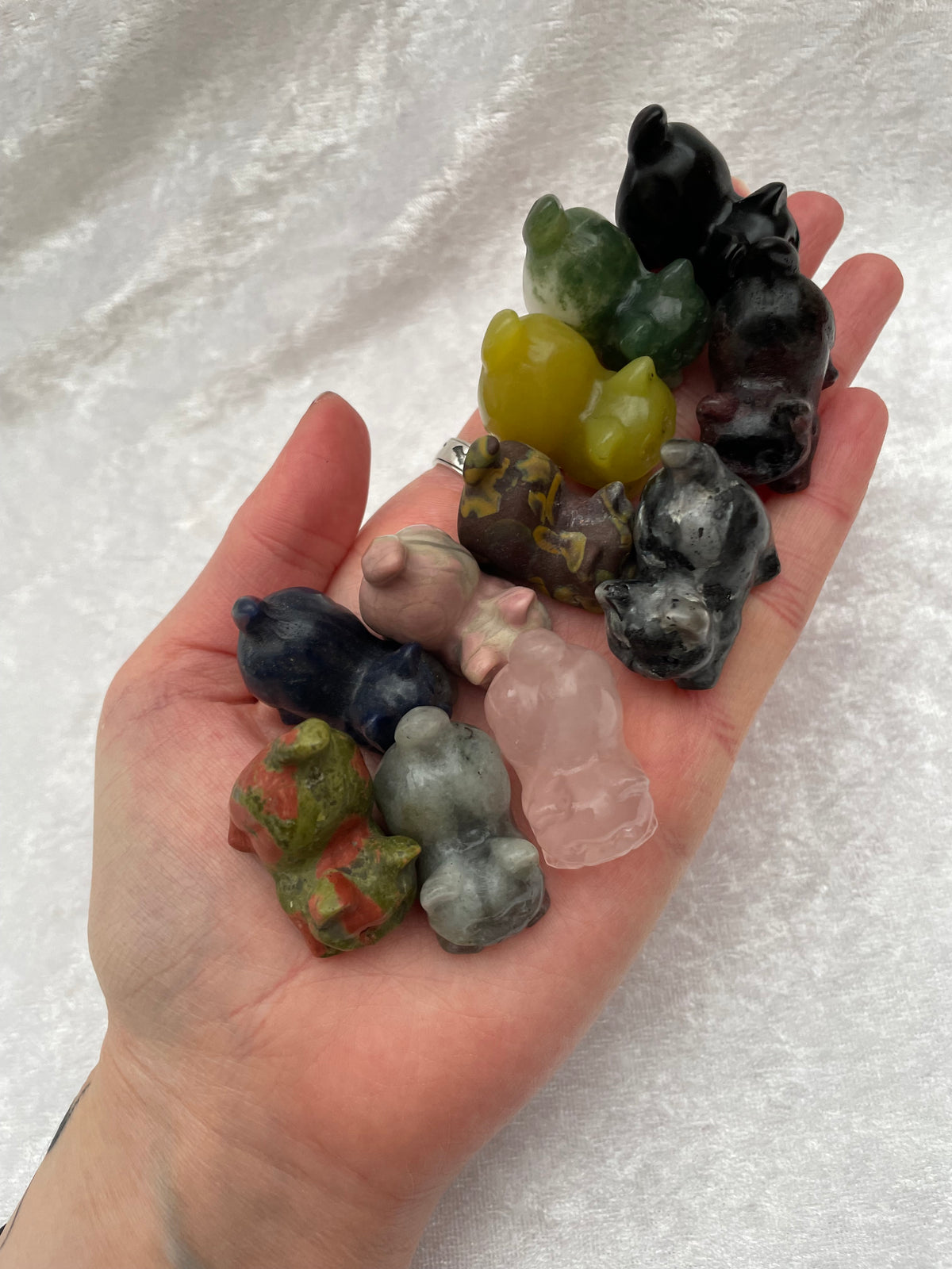 Mini Crystal Pouncing Cat Carvings