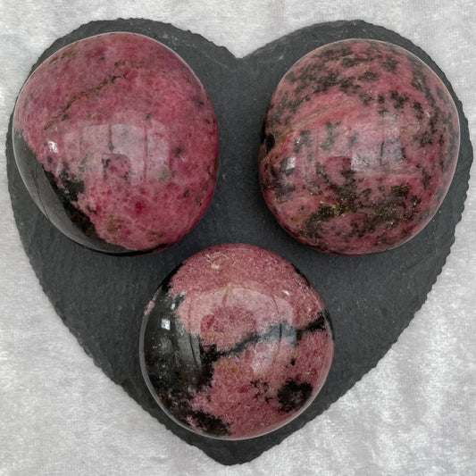 Rhodonite Palmstones