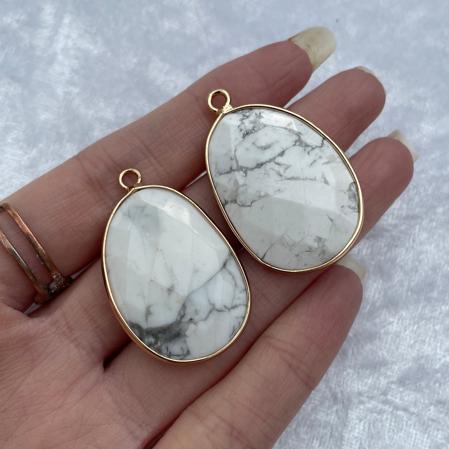 White Howlite Faceted Pendants