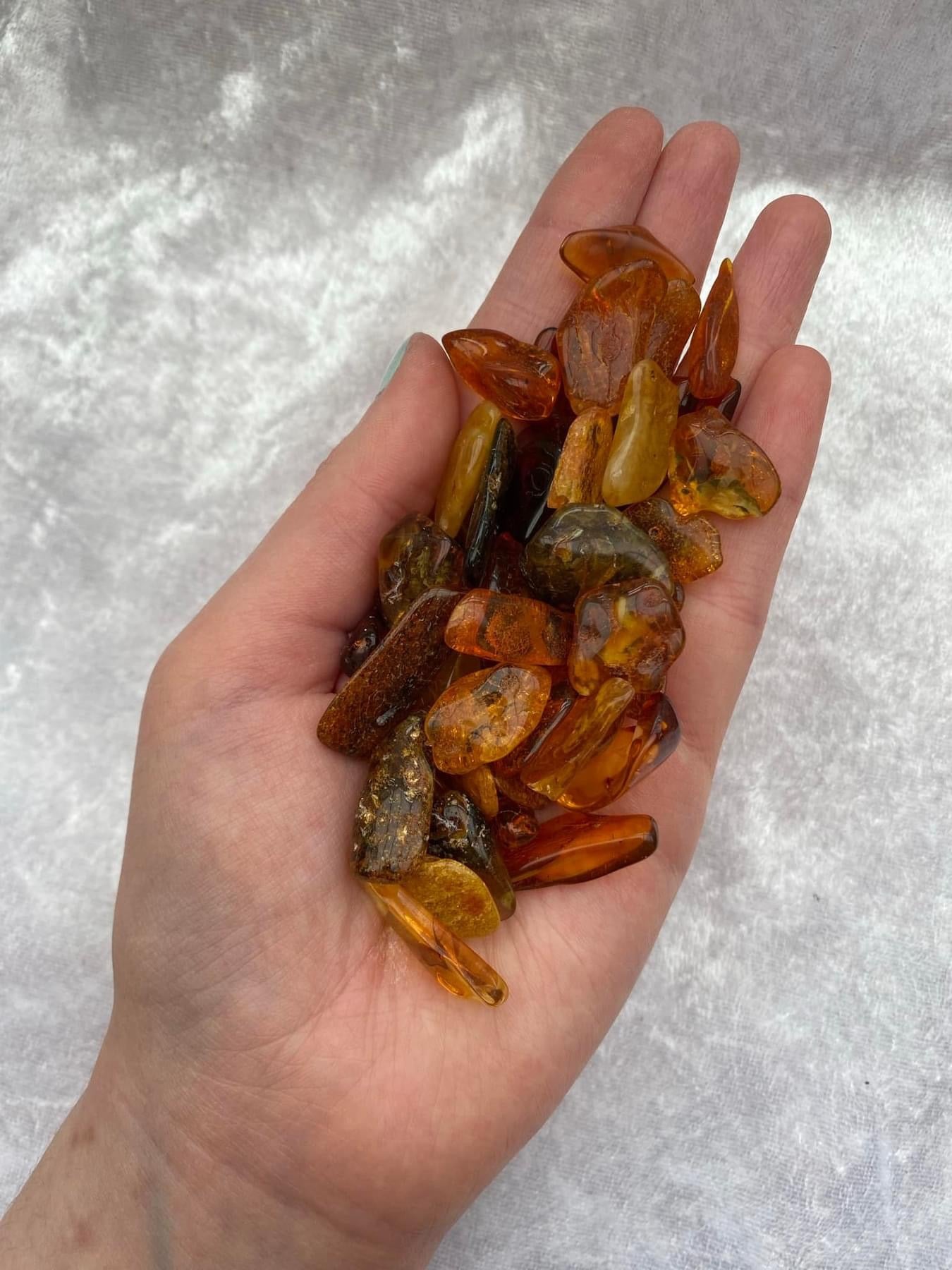 Tumbled Amber Pieces