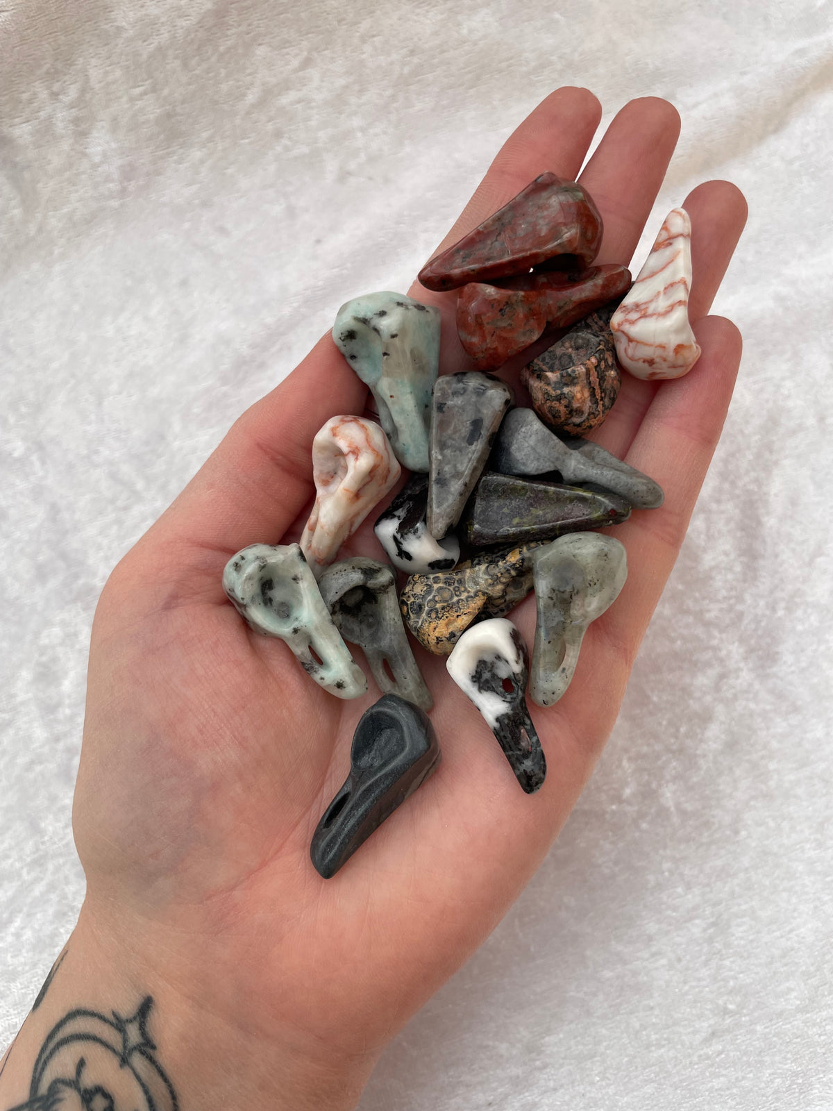 Mini Crystal Bird Skull Carvings