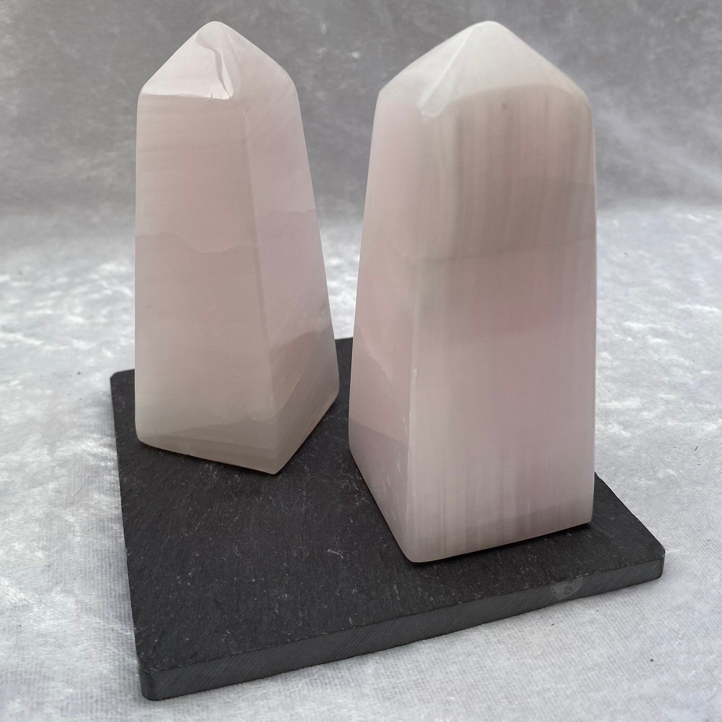 Mangano Calcite obelisks
