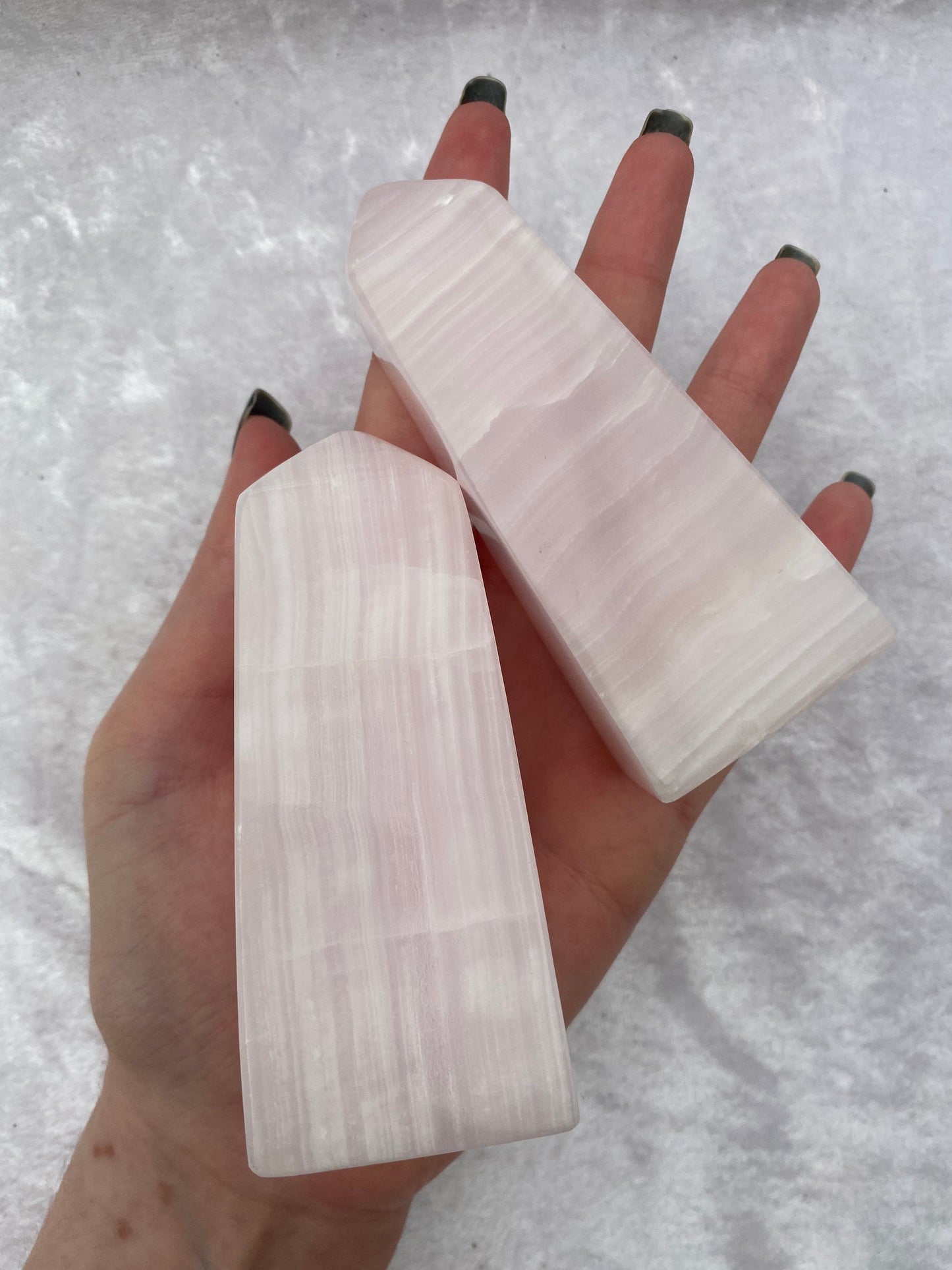 Mangano Calcite obelisks