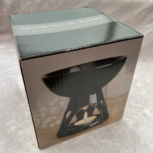 Geometric oil burner
