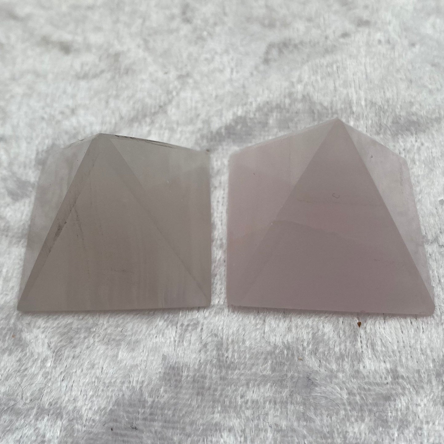 Mangano Calcite pyramids