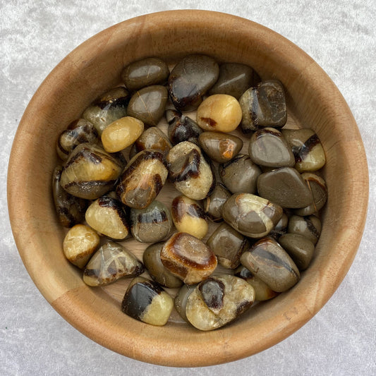 Septarian tumblestones