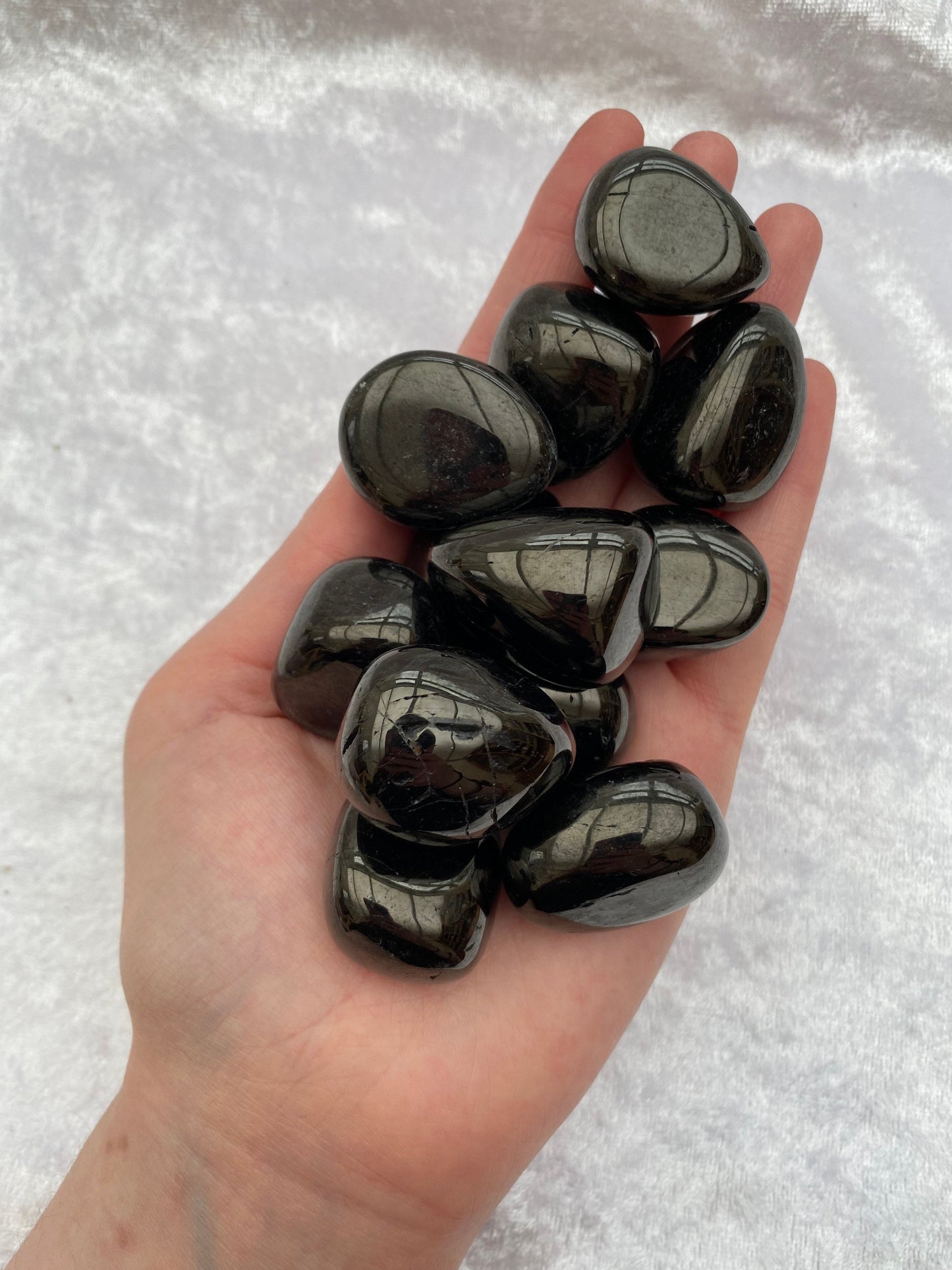 Jet tumblestones