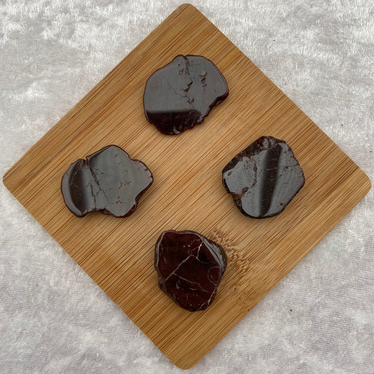 Mini polished Garnet slices
