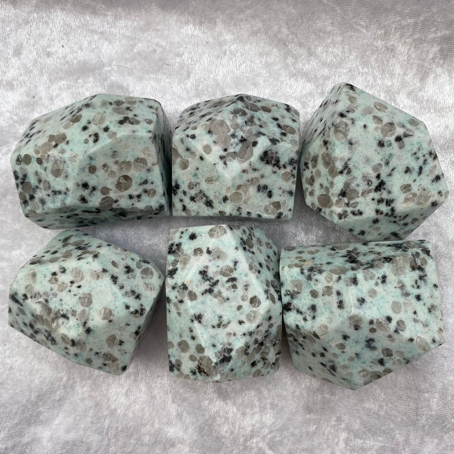 Kiwi Jasper freeforms