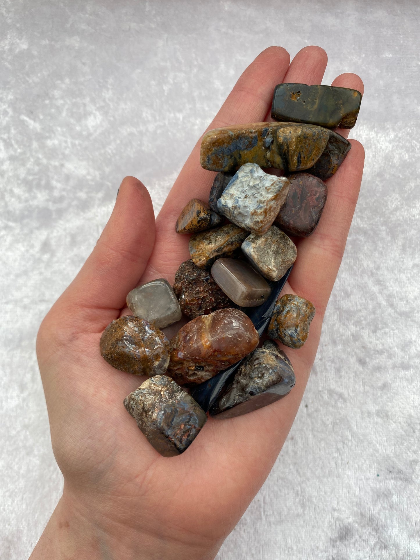 Pietersite tumblestones