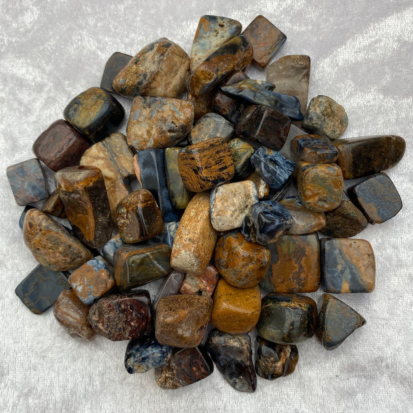 Pietersite tumblestones