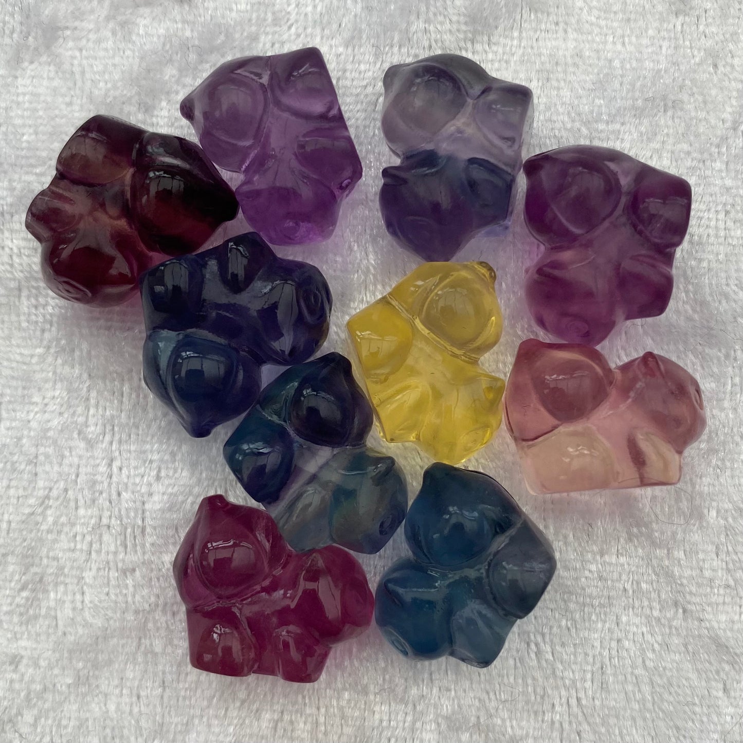 Mini Rainbow Fluorite Pokémon Bulbasaur carvings