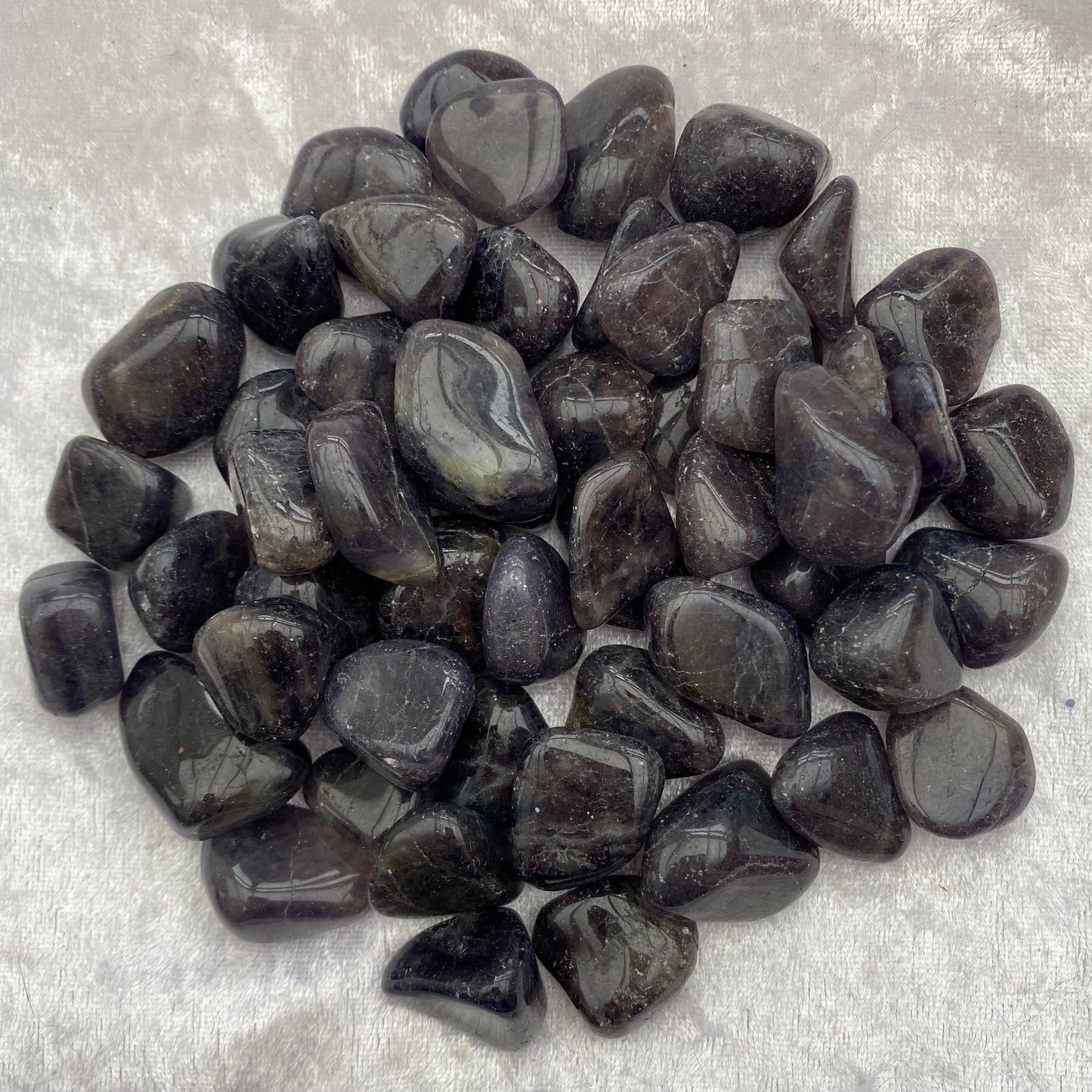 Iolite tumblestones