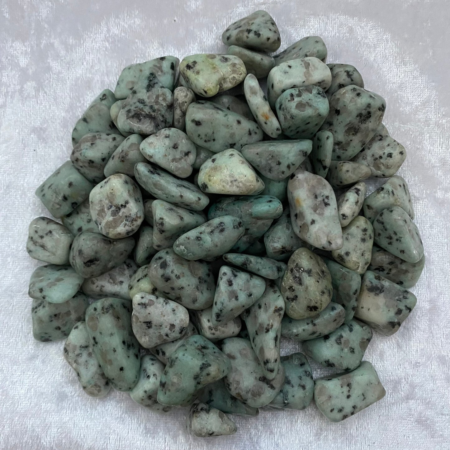 Kiwi Jasper tumblestones