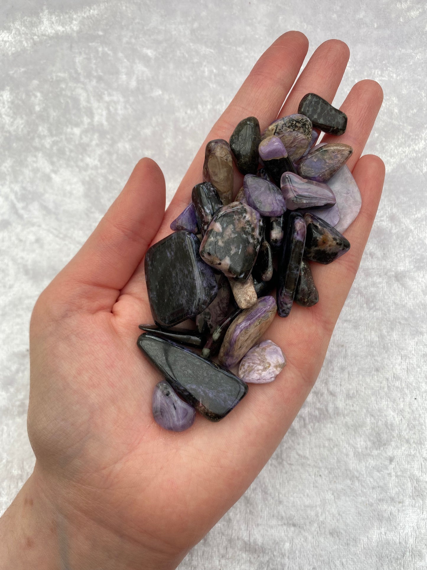 Small tumbled Charoite pieces