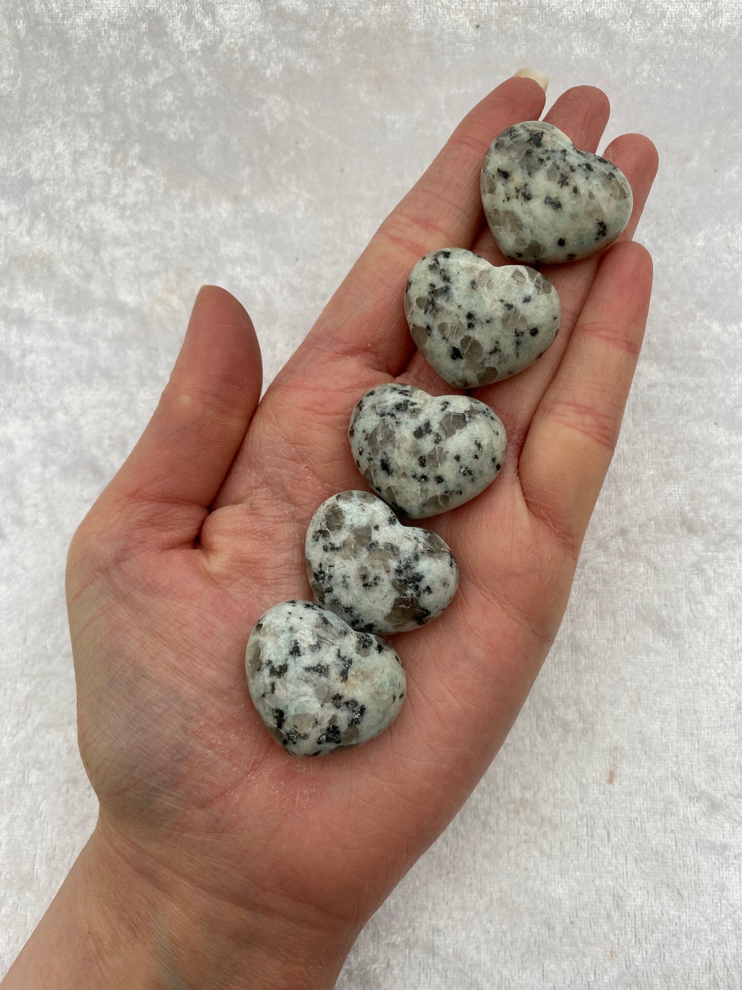 Kiwi Jasper mini hearts