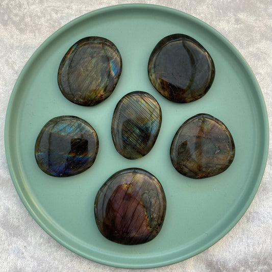 Labradorite palmstones