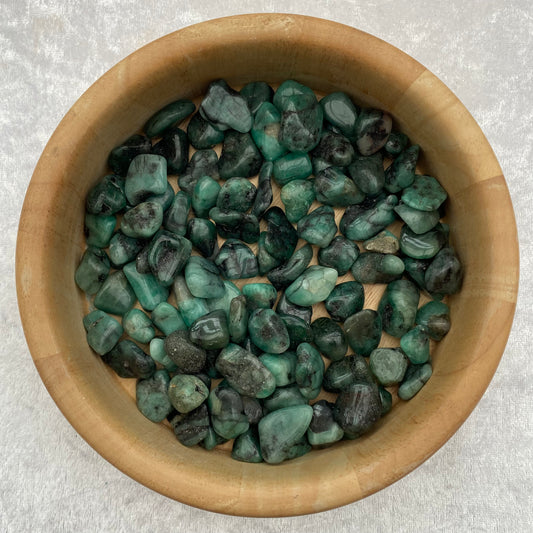 Emerald tumblestones