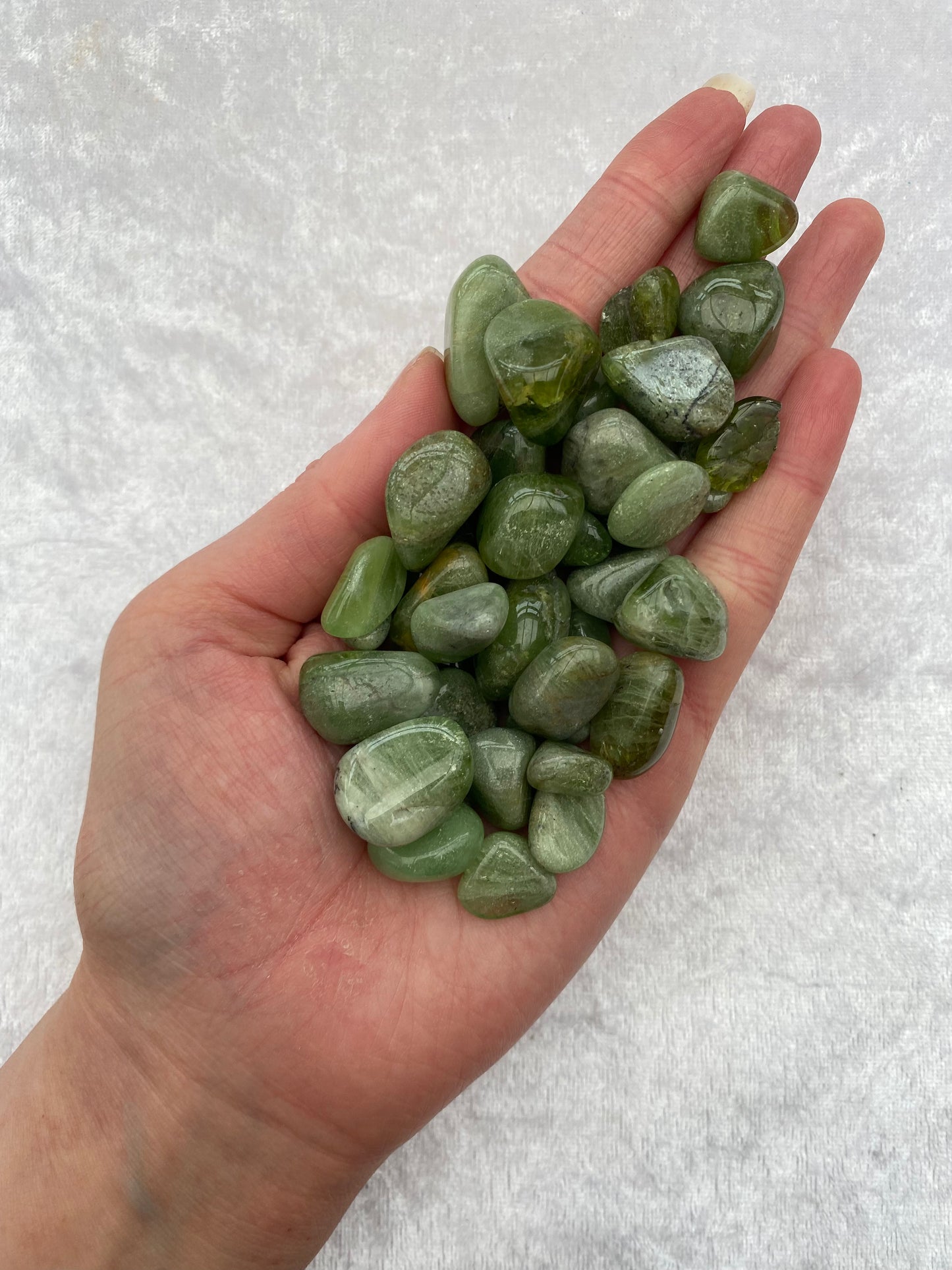 Peridot tumblestones