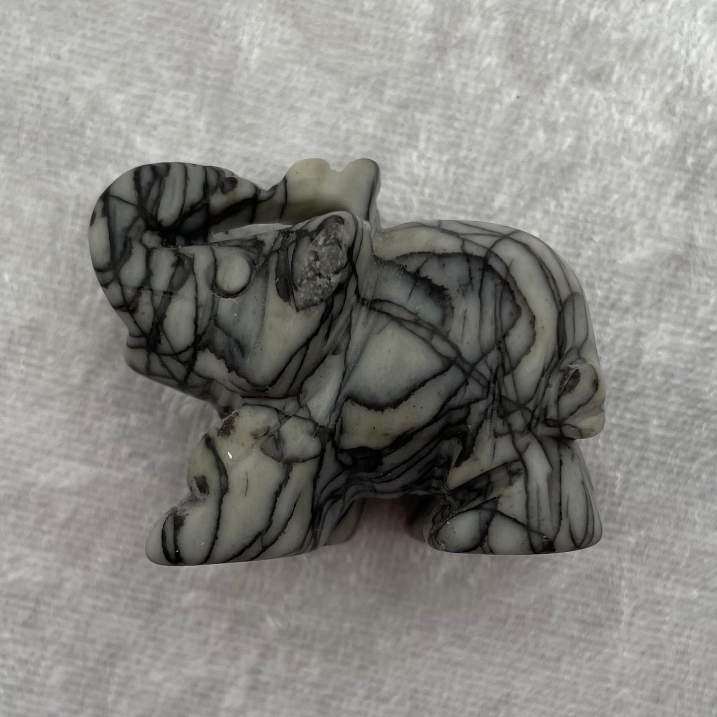 Net Jasper Elephant Carving