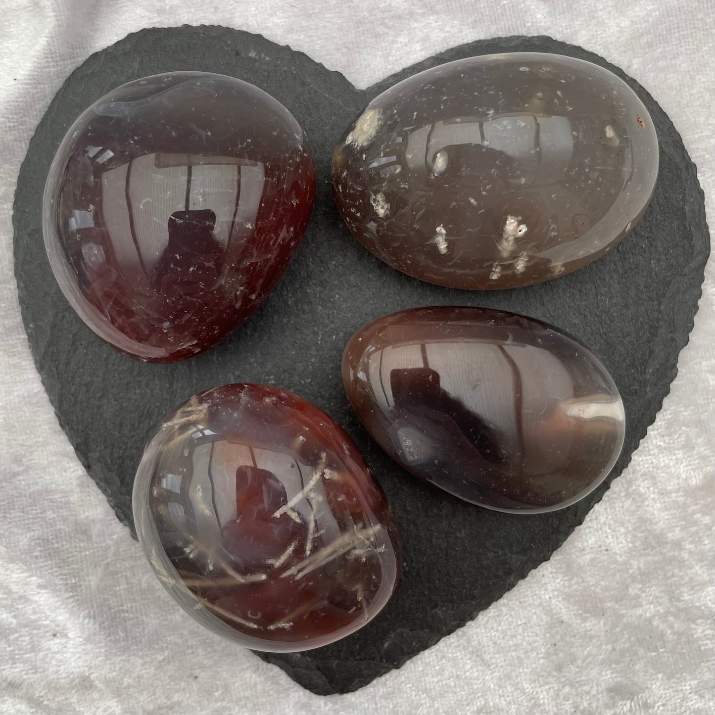 Zimbabwe Agate Tumbled Palmstone Gallets