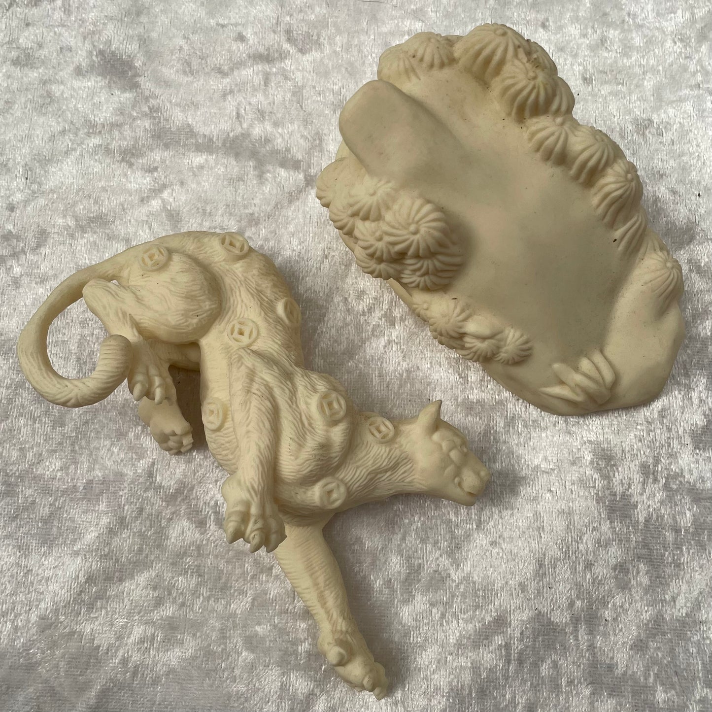 Lucky Chinese Leopard Figurine