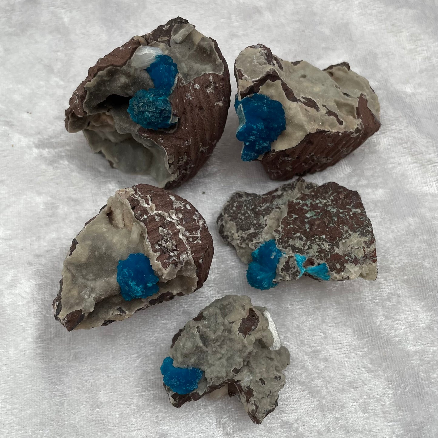 Cavansite on Heulandite Clusters