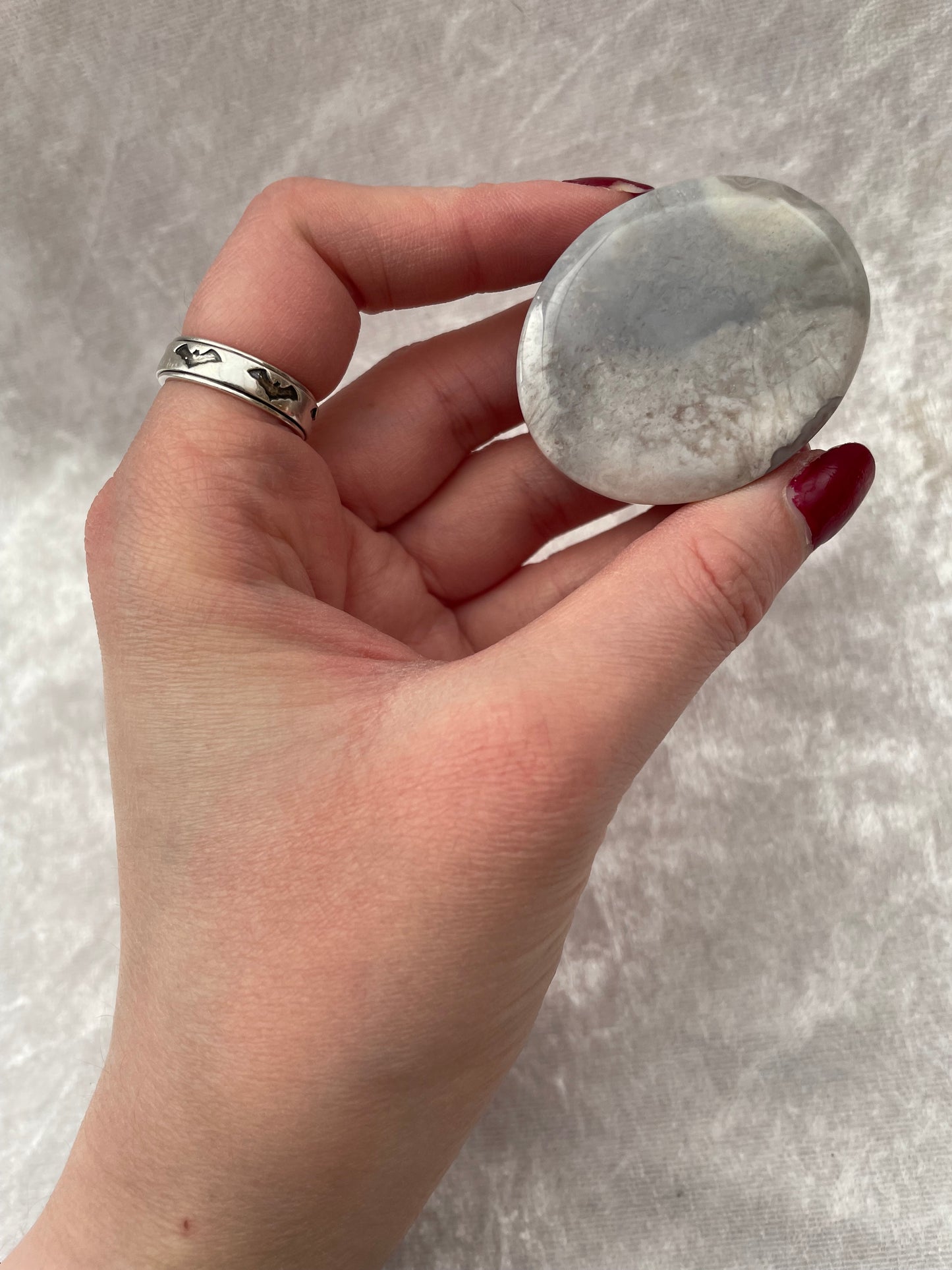Grey Agate Palmstone