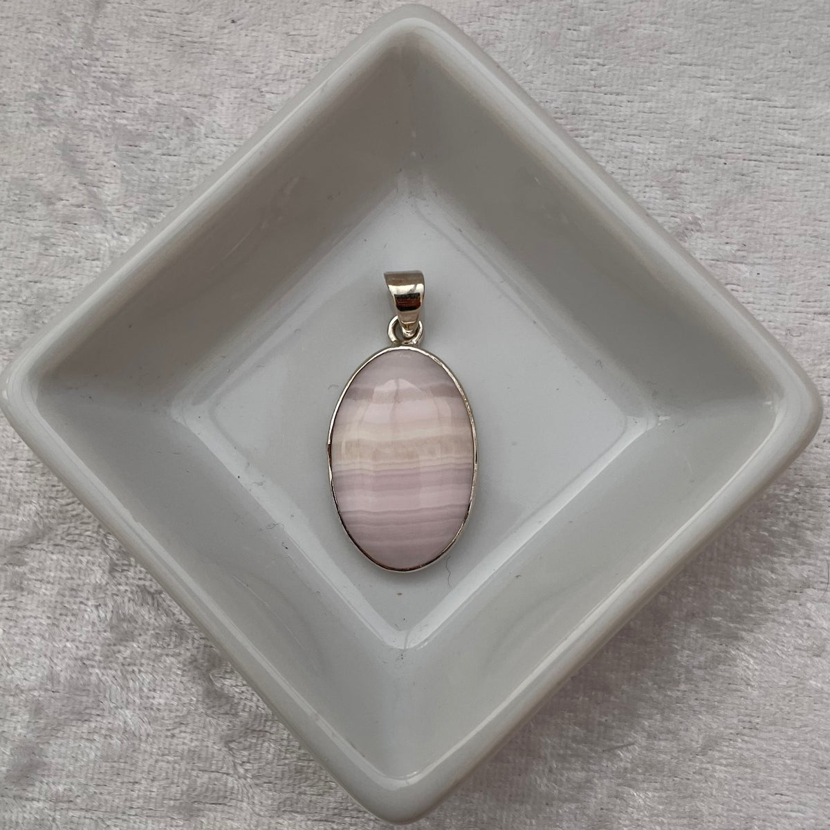 Mangano Calcite Pendant