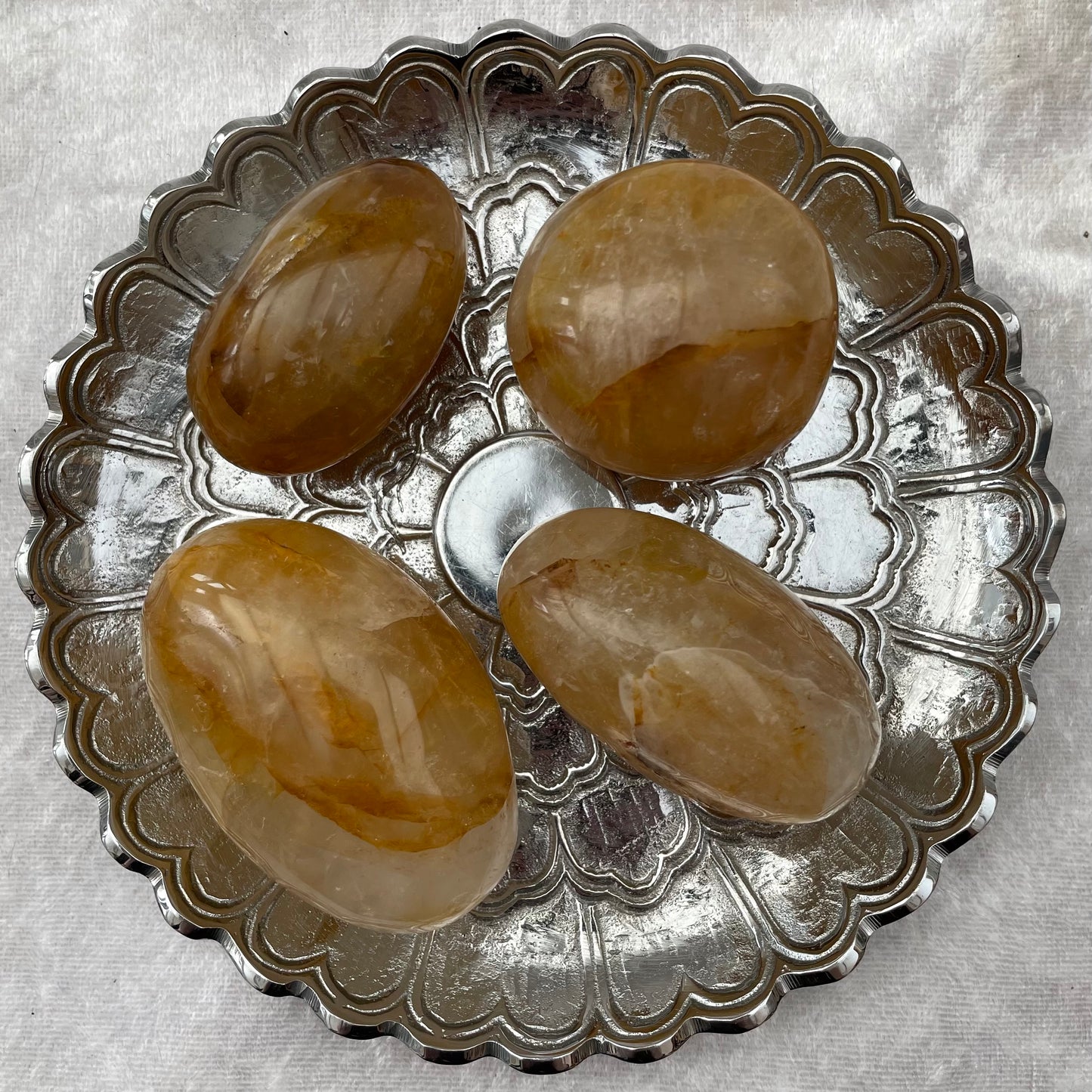 Golden Healer Quartz Palmstone Gallets