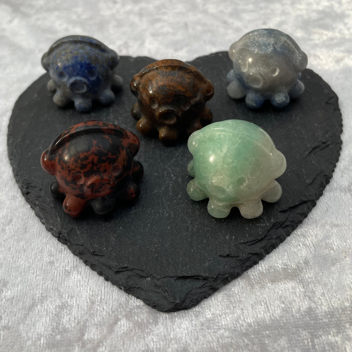 Mini Octopus with Headphones Carvings