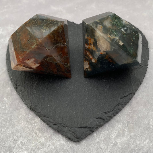 Red Moss Agate and Moss Agate diamond carvings