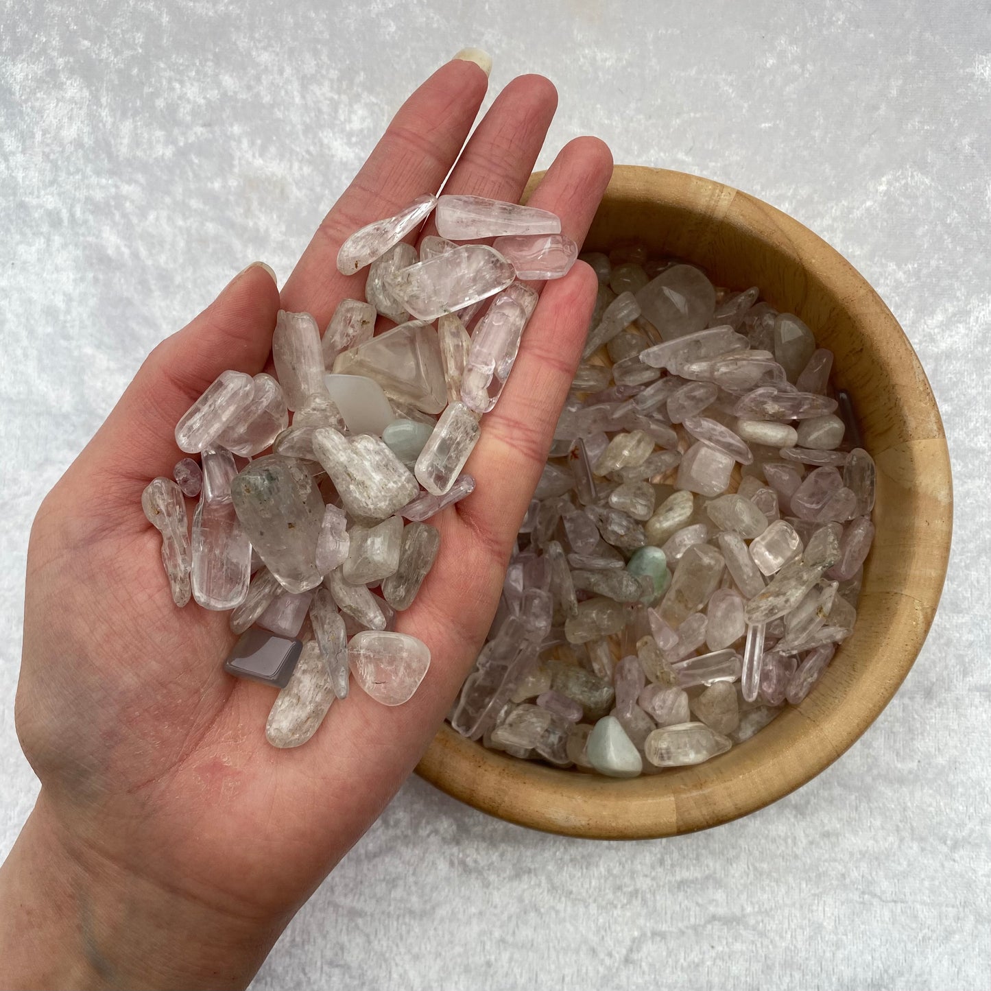 Tumbled Kunzite chips