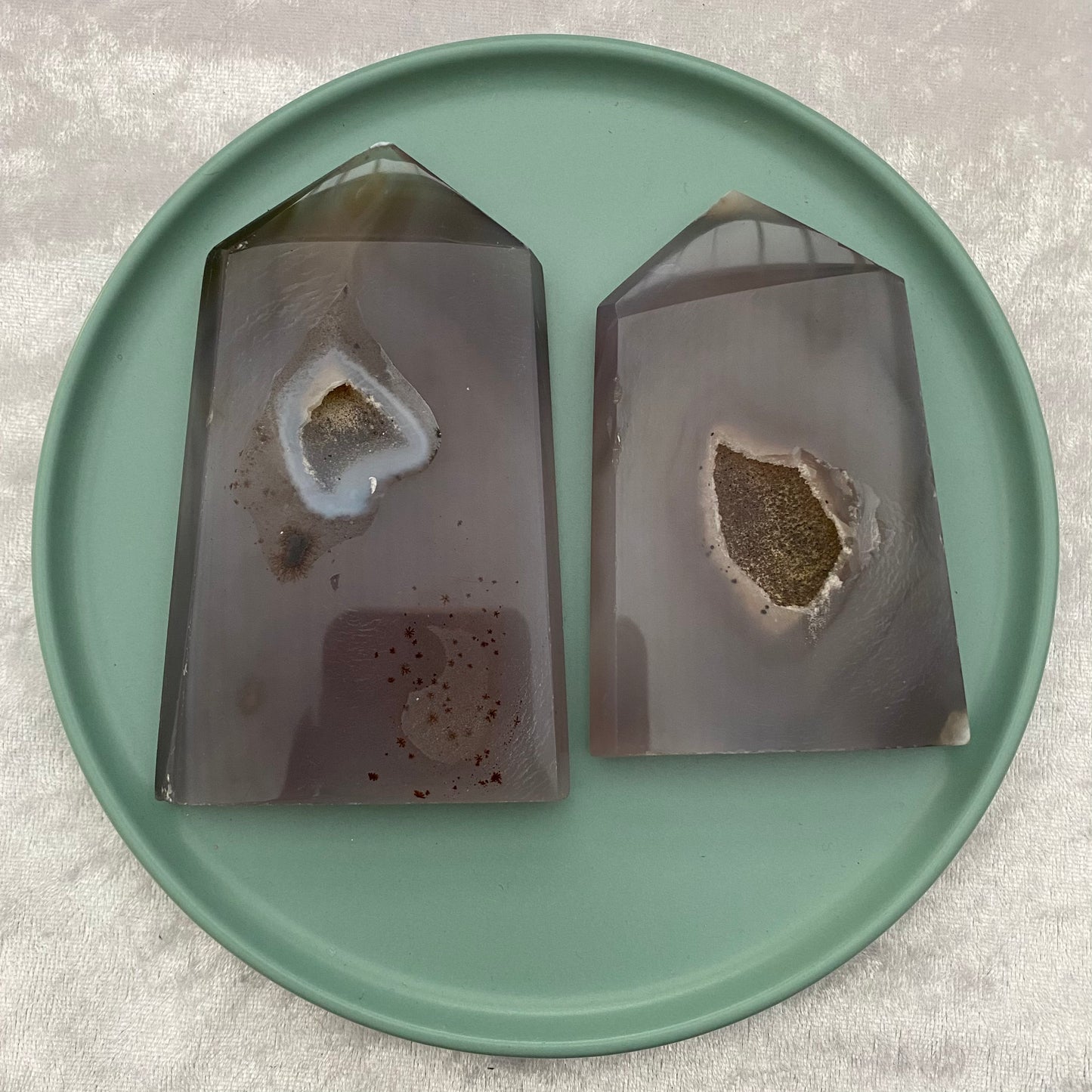 Grey Agate pointed slices