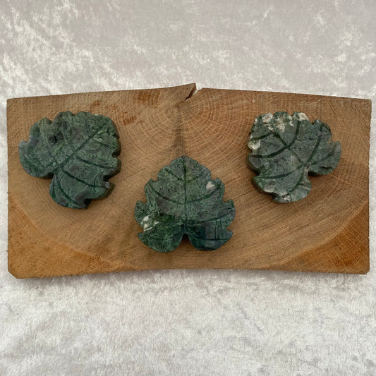 Moss Agate Monstera Leaf Carvings